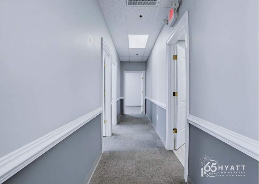 More Photos Of 23076 Three Notch Rd, California Office For Lease