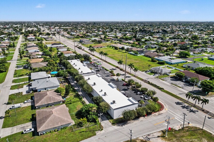 More Photos Of 3028 Santa Barbara Blvd, Cape Coral Unknown For Lease