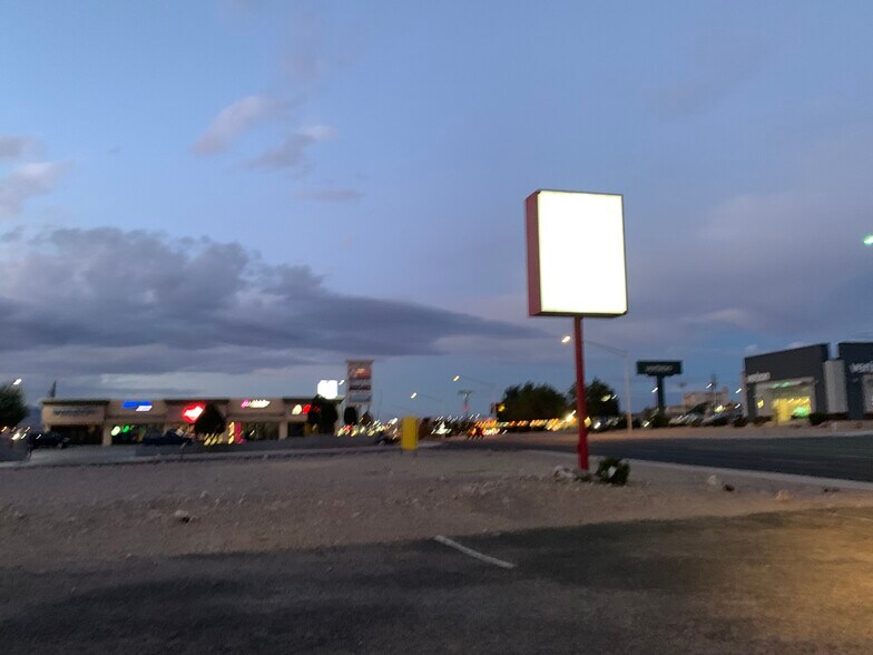 More Photos Of 2715 Highway 95, Bullhead City Self Storage For Lease