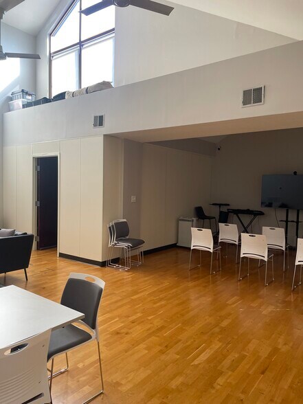 More Photos Of 930 Martin Luther King Jr Blvd, Chapel Hill Office For Lease