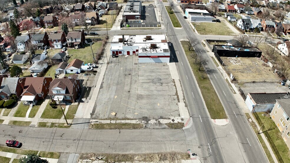 More Photos Of 10435 Joy Rd, Detroit Freestanding For Lease