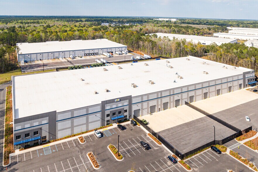 More Photos Of 9028 Palmetto Commerce Pky, Ladson Distribution For Lease