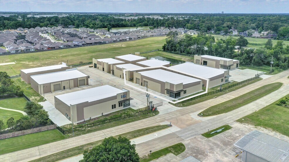 More Photos Of 11811 Champion Forest Dr, Houston Warehouse For Sale