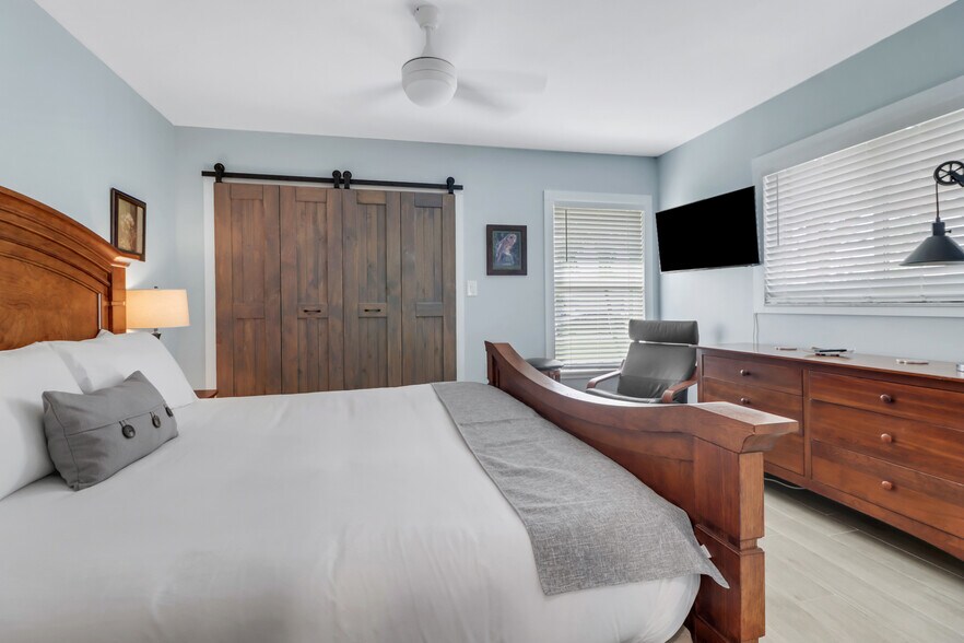 More Photos Of 4838 Esplanade St, Bonita Springs Multifamily For Sale