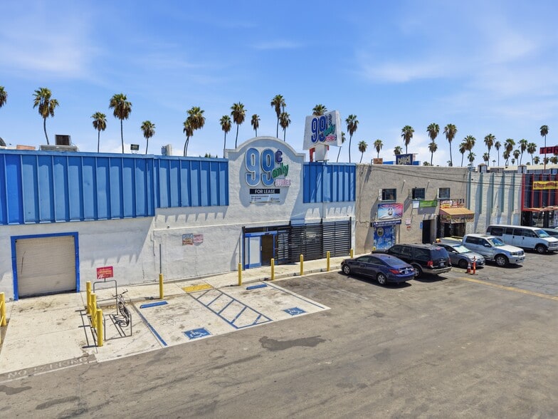 More Photos Of 6745 Van Nuys Blvd, Van Nuys Storefront Retail Office For Lease