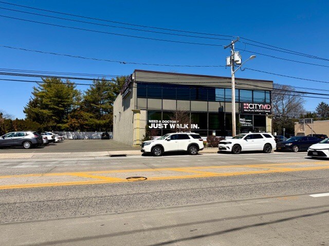 More Photos Of 2459 Merrick Rd, Bellmore Freestanding For Sale