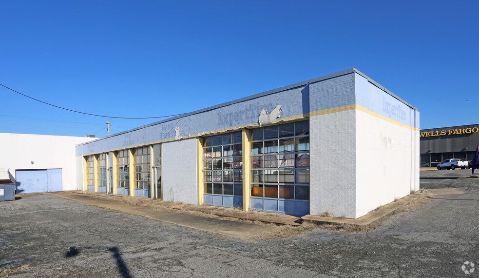 Primary Photo Of 602 19th St N, Bessemer Auto Repair For Lease