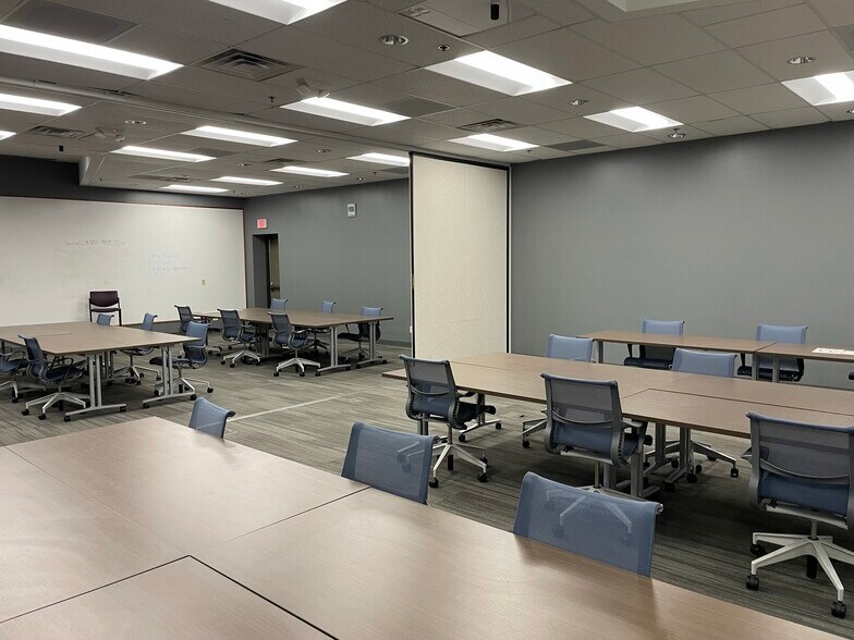 More Photos Of 3201-3301 Armar Dr, Marion Coworking Space