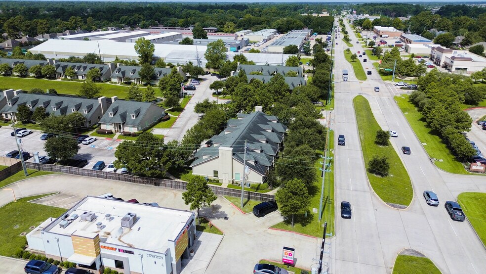 More Photos Of 11601 Spring Cypress Rd, Tomball Medical For Lease