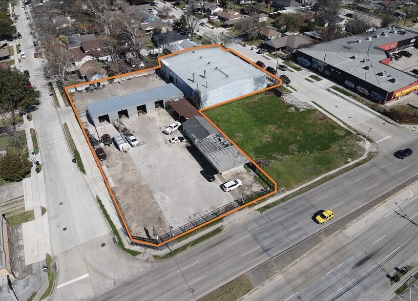 More Photos Of 110 W Little York Rd, Houston Warehouse For Sale