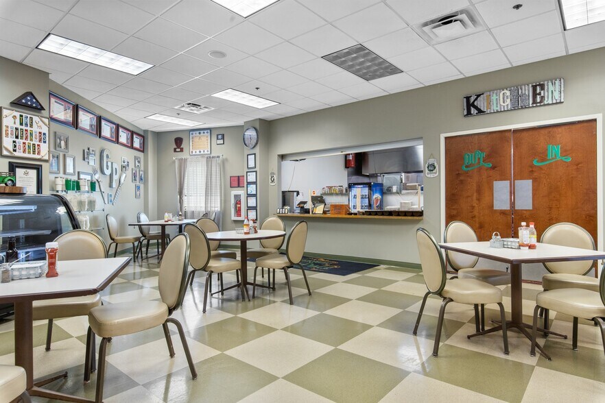 More Photos Of 201 E Livermore Dr, Pembroke Medical For Sale