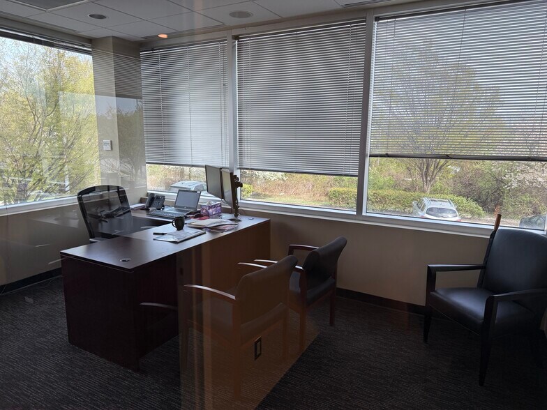 More Photos Of 8894 Stanford Blvd, Columbia Medical For Lease