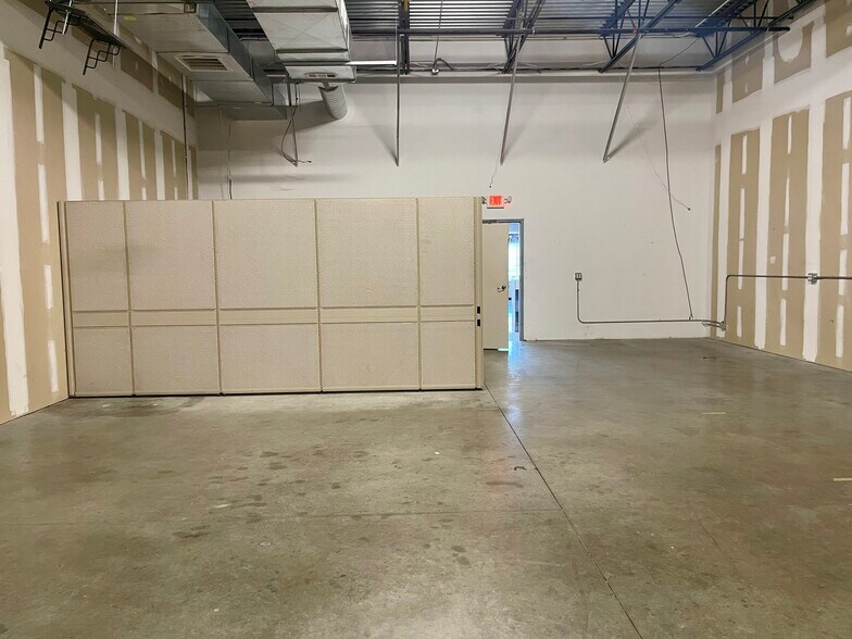 More Photos Of 4100-4136 Lafayette Blvd, Fredericksburg Light Distribution For Lease