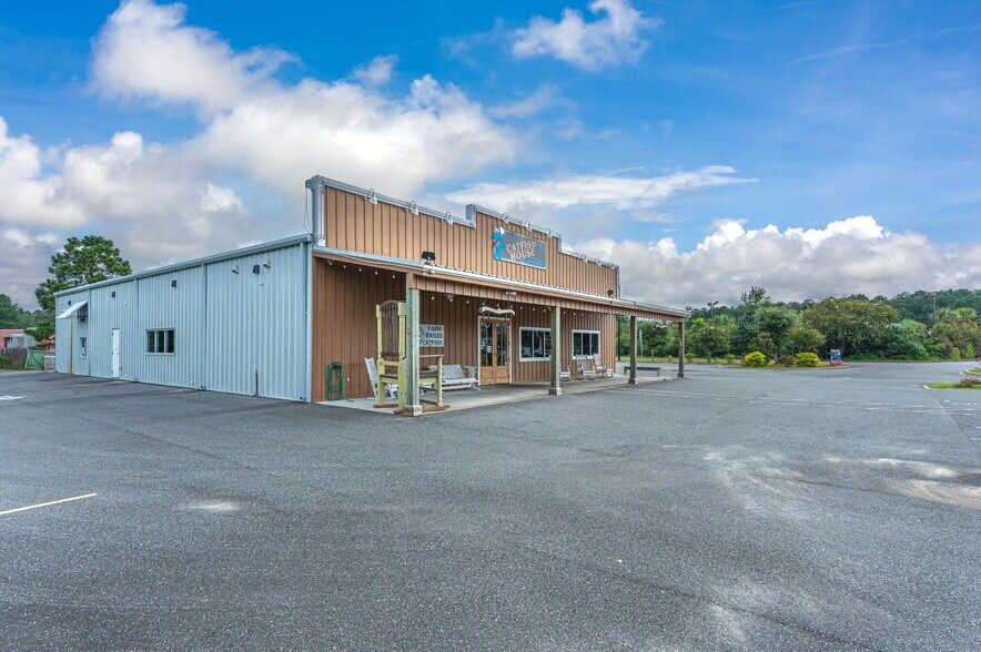 More Photos Of 1296 N Ferdon Blvd, Crestview Restaurant For Sale