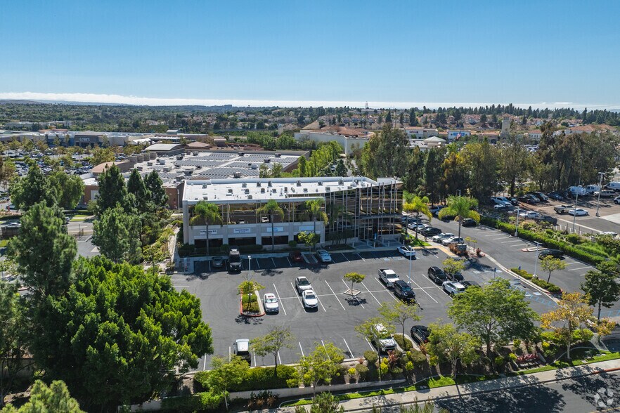 More Photos Of 860 Kuhn Dr, Chula Vista Office For Lease