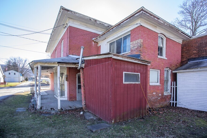 More Photos Of 15 E Hill Rd, Covington Apartments For Sale