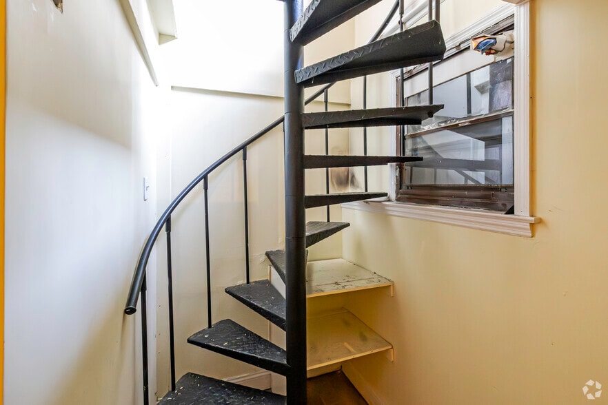 More Photos Of 173 W 85th St, New York Apartments For Lease