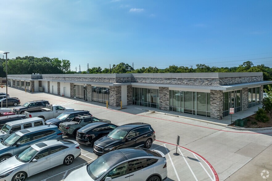 More Photos Of 17110 House Hahl Rd, Cypress Office For Lease