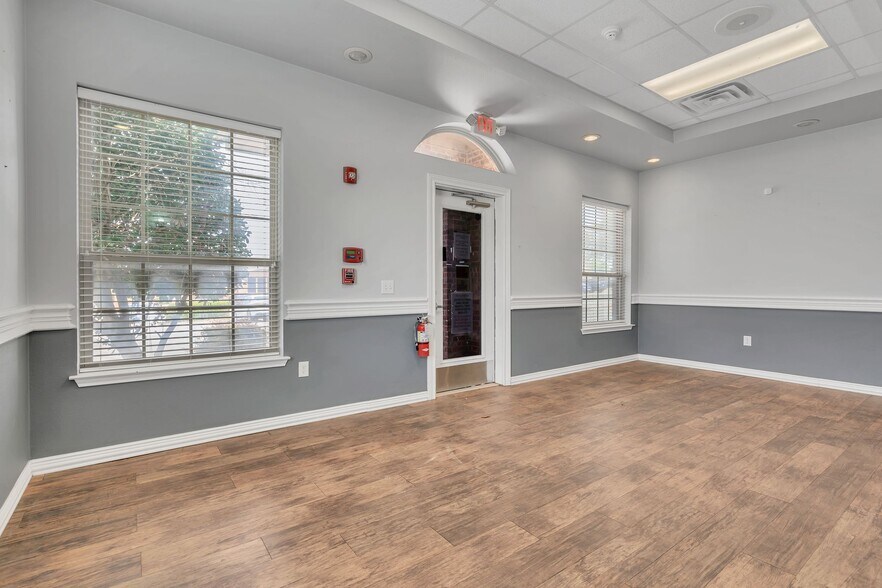 More Photos Of 2321 Olympia Dr, Flower Mound Medical For Sale