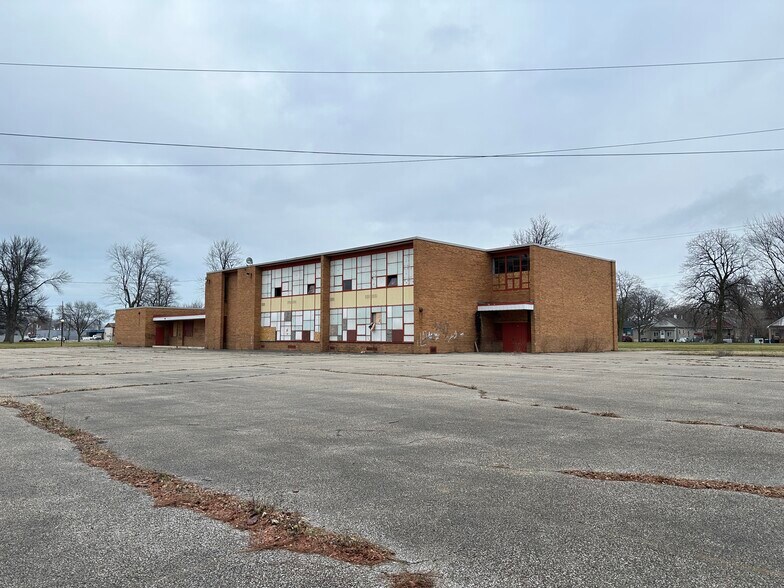 More Photos Of 1123 N Sherman St, Bay City Schools For Lease