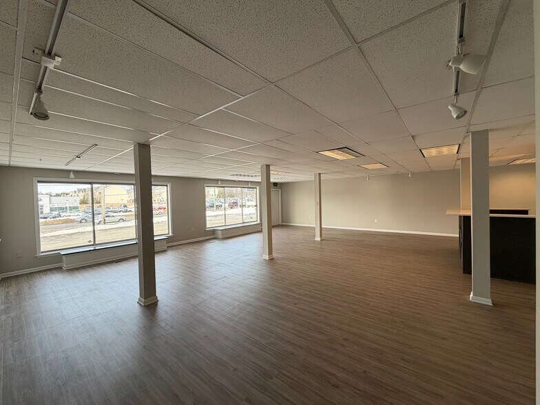 More Photos Of 2101 Bel Air Rd, Fallston Storefront Retail Office For Lease