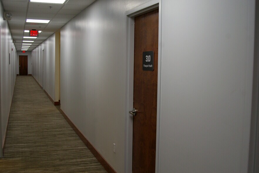 More Photos Of 13880 Braddock Rd, Centreville Medical For Lease