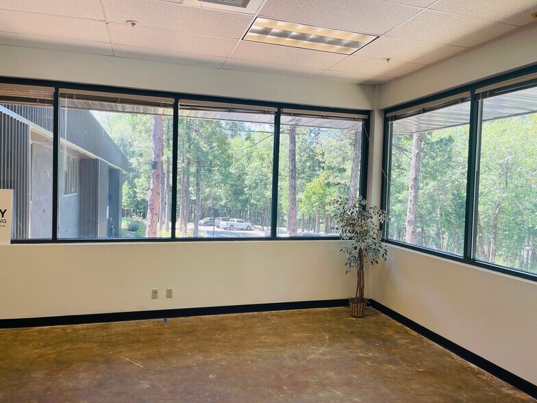 More Photos Of 420 Providence Mine Rd, Nevada City Coworking Space