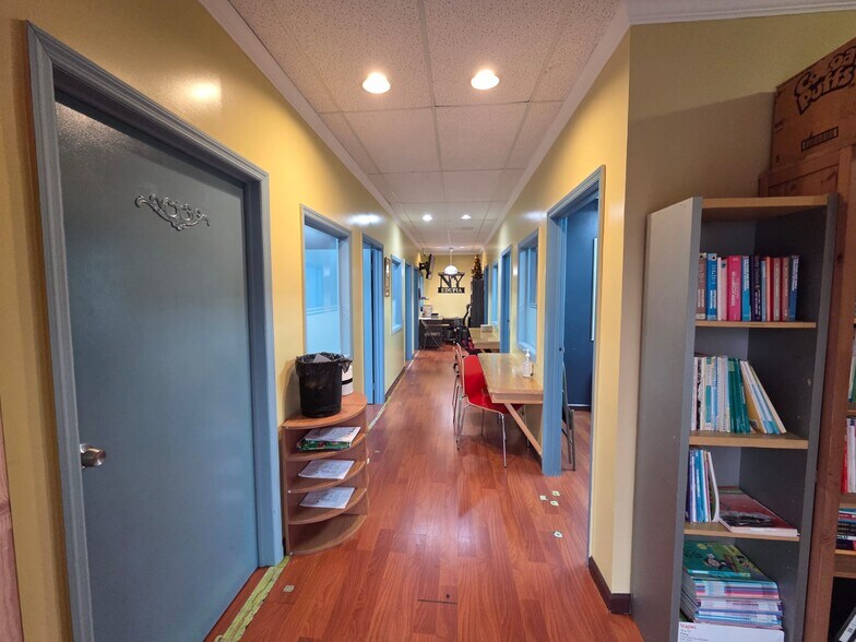 More Photos Of 16116-16120 46th Ave, Flushing Storefront For Lease