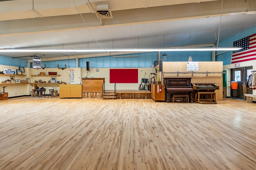 More Photos Of 9955 US Highway 12, Lolo Specialty For Sale