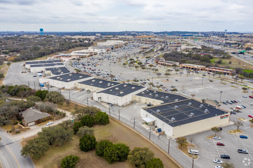 More Photos Of 8238-8356 Agora Pky, Schertz Unknown For Lease