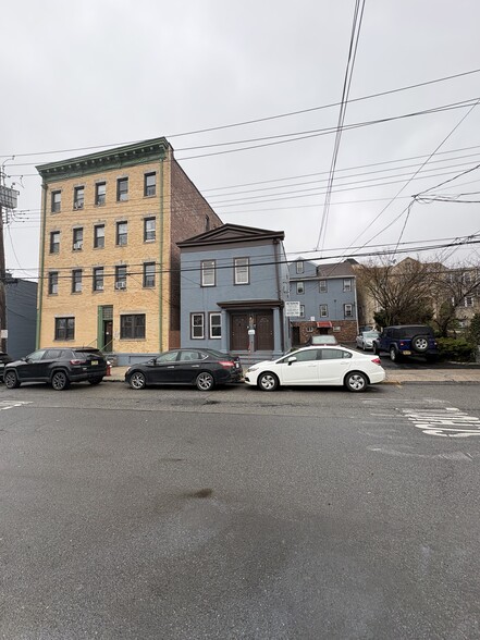 More Photos Of 536 N High St, Mount Vernon Apartments For Sale