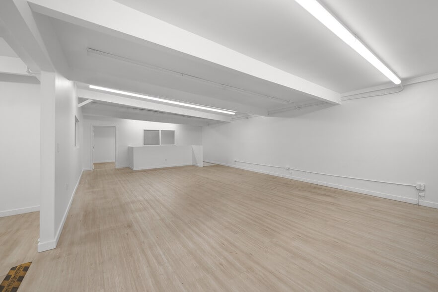 More Photos Of 1507 Essex St, Los Angeles Warehouse For Lease