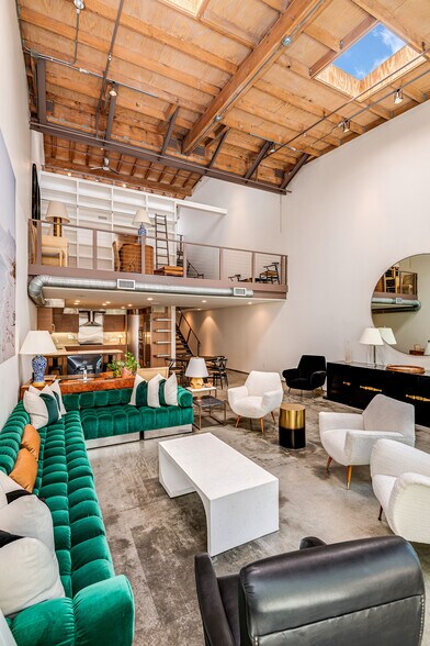 More Photos Of 2100 Abbot Kinney Blvd, Venice Office For Lease