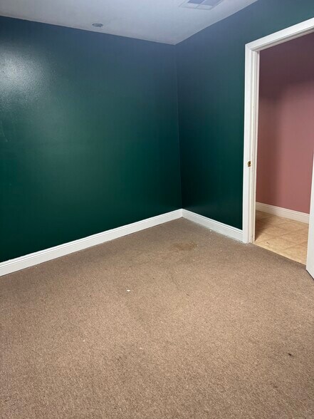 More Photos Of 2809 E Judge Perez Dr, Meraux Office For Lease