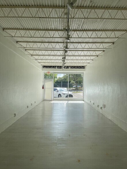 More Photos Of 1435 NE 4th Ave, Fort Lauderdale Storefront Retail Office For Lease