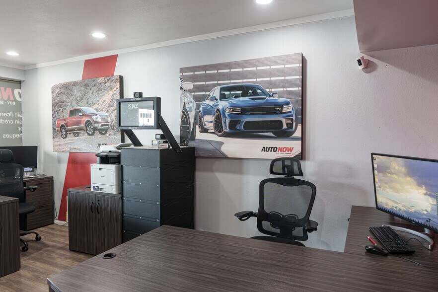 More Photos Of 83333 State Highway 111, Indio Auto Dealership For Lease