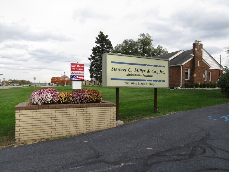 More Photos Of 2111 W Lincoln Hwy, Merrillville Loft Creative Space For Lease