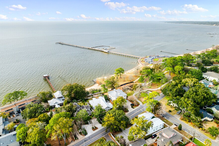 More Photos Of 202 S Mobile St, Fairhope Hospitality For Sale