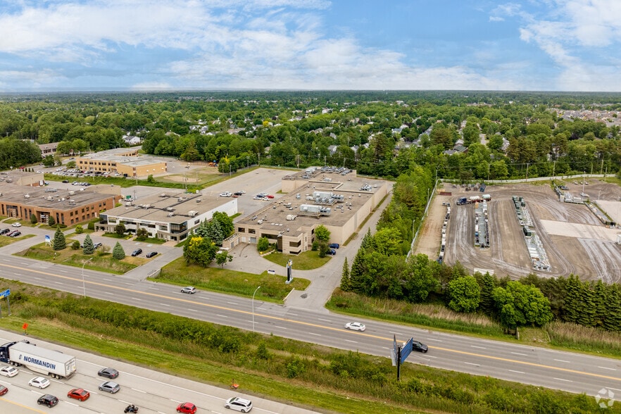More Photos Of 1020 Boul Michèle-Bohec, Blainville Food Processing For Lease