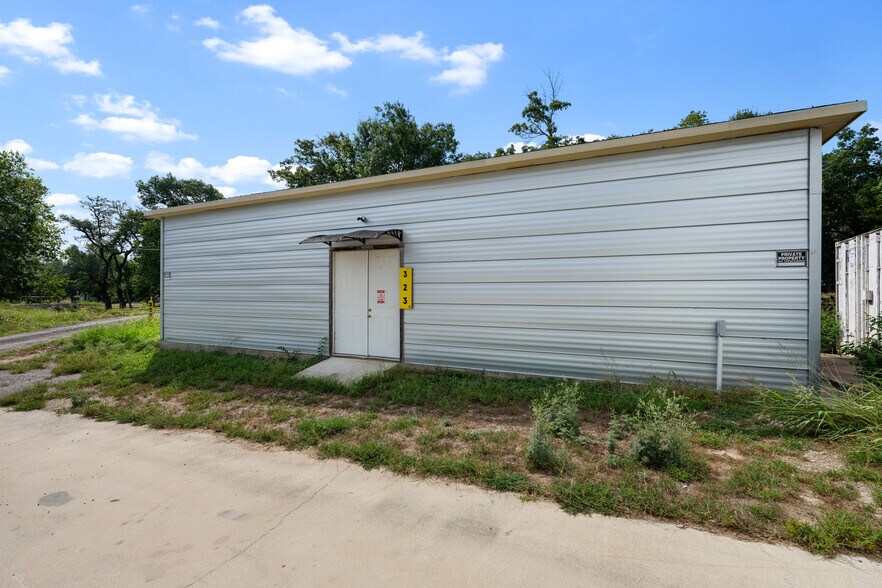 More Photos Of 301 Dews Rd, Leander Industrial For Sale