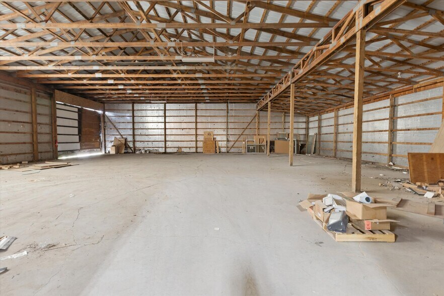 More Photos Of 683 River Rd, Bay City Manufacturing For Sale