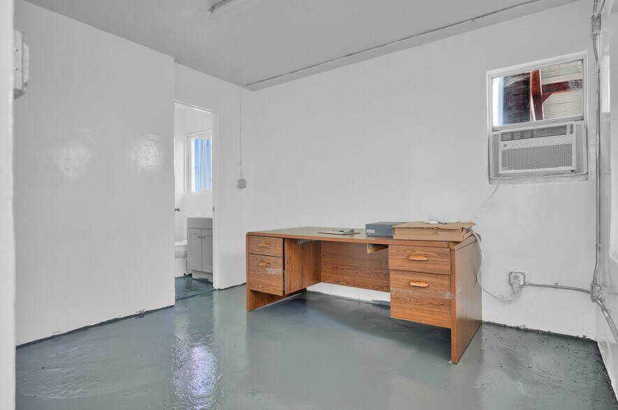 More Photos Of 901 NW 9th St, Belle Glade Industrial For Lease