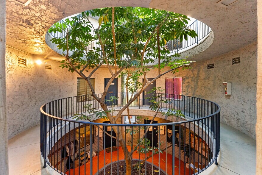 More Photos Of 7484 University Ave, La Mesa Office For Sale