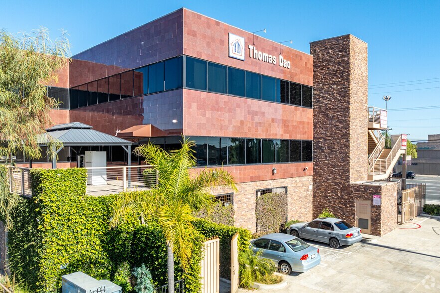 More Photos Of 13833 Beach Blvd, Westminster Medical For Sale
