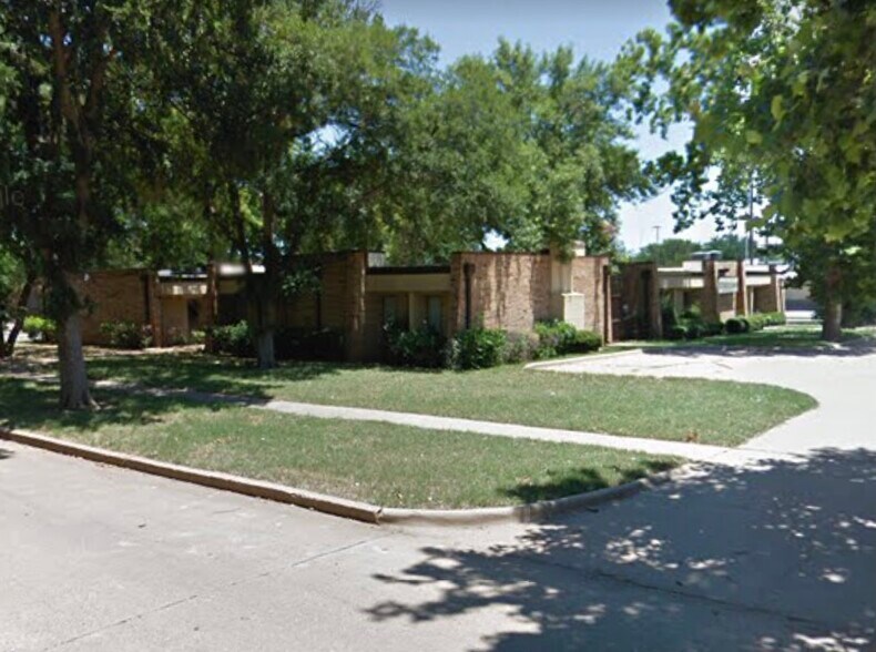 Primary Photo Of 1411 13th St, Wichita Falls Freestanding For Lease