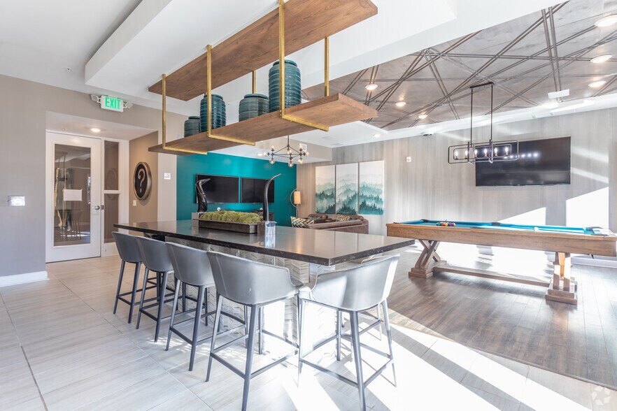 More Photos Of 301 Continental Pkwy, Newport News Apartments For Sale