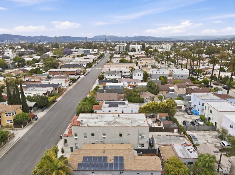 More Photos Of 2744 S Redondo Blvd, Los Angeles Apartments For Sale