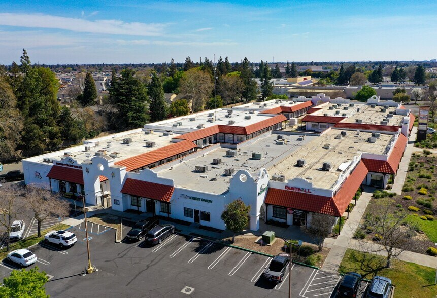 More Photos Of 3600 Sisk Rd, Modesto Unknown For Lease