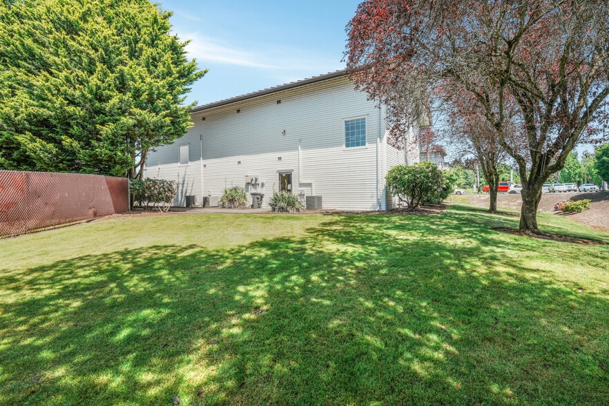 More Photos Of 9407 NE Vancouver Mall Dr, Vancouver Office Residential For Sale