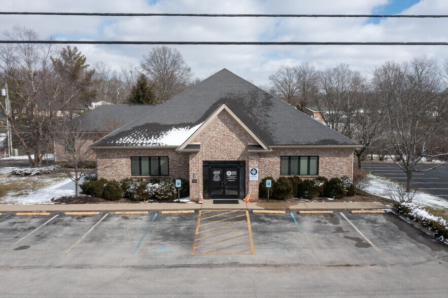 Primary Photo Of 2570 Bypass Rd, Winchester Medical For Sale